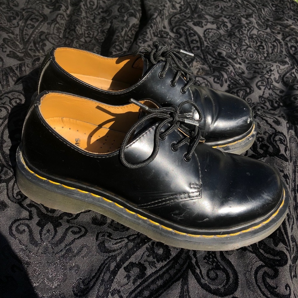 DR MARTENS 1461 SHOES